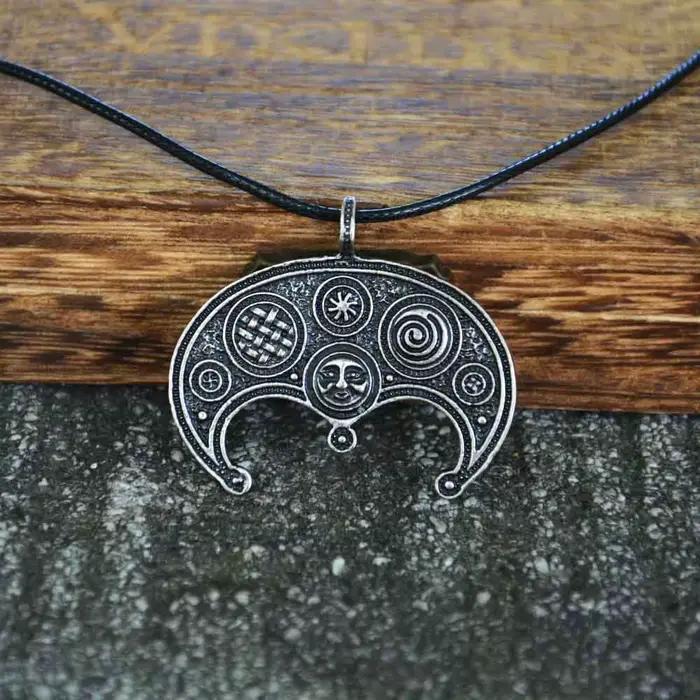 1 pièces slave Lunula fertilité croissant de lune bijoux lunaire Moravia Lunitsa Viking pendentif fe