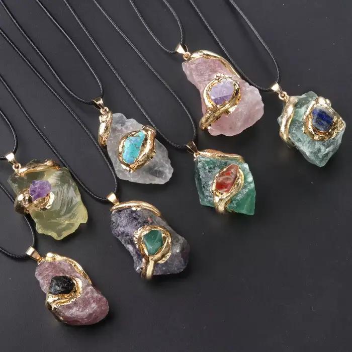 Collier avec pendentif rugueux en pierre naturelle pour hommes et femmes