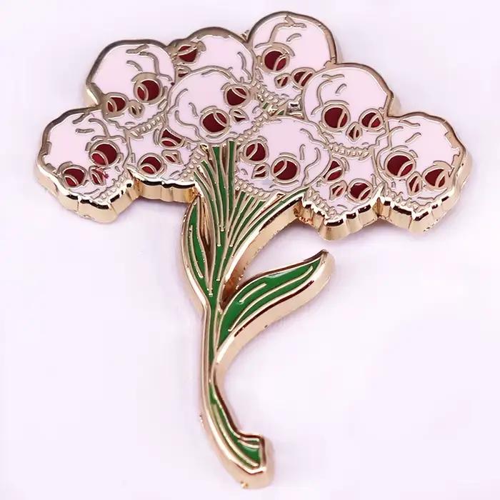 Accessoires de Costume d'horreur d'halloween, broche en émail de crâne blanc, bijoux de vacances, cadeau Unique pour amis, nouvelle collection