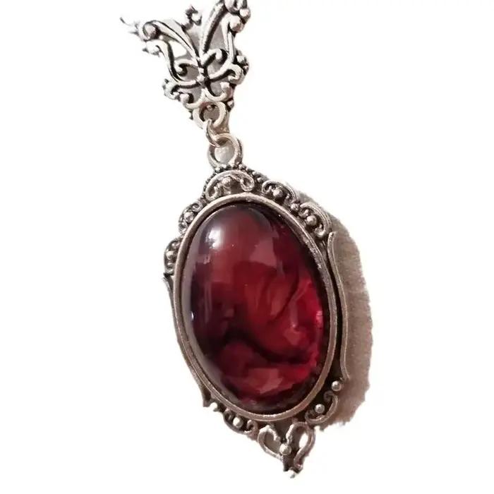 Collier vintage en cristal de quartz rouge 2025 – Pendentif talisman pour homme et femme