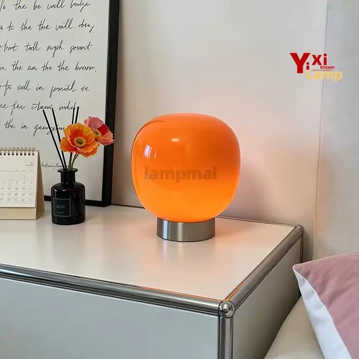 Lampe de table en verre de Murano en forme de champignon avec base noire, lampe de chevet minimaliste Bauhaus, lumière décorative pour chambre à coucher, dortoir et salon