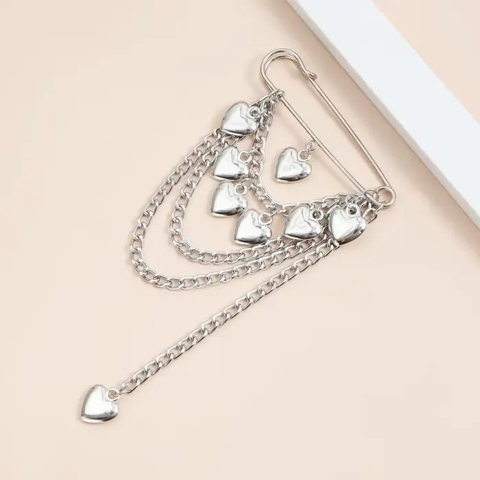 Broche à pampilles en forme de cœur avec chaîne métallique exagérée pour la Saint-Valentin, pour femme et homme, bijoux rock, épingles pour pantalon