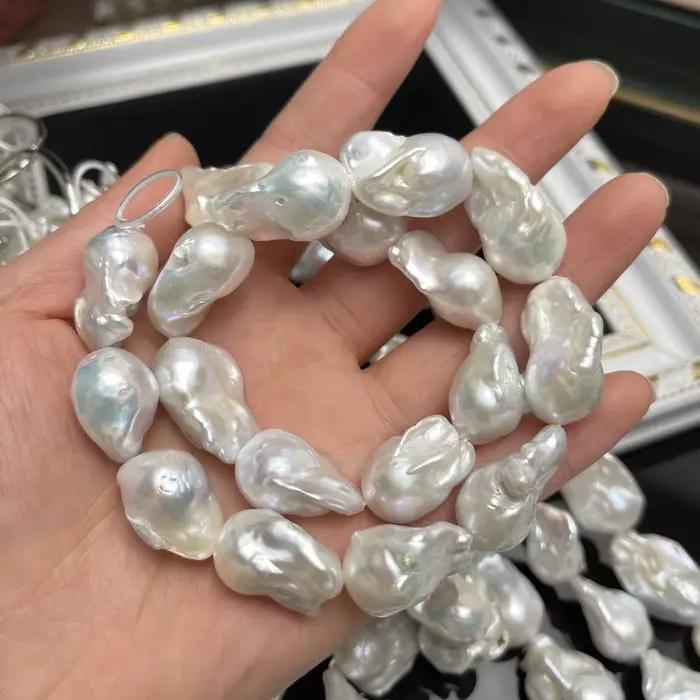 Perle d'eau douce naturelle blanche