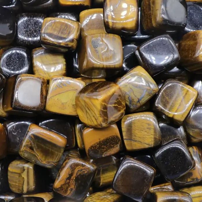 Cube de guérison en cristal naturel