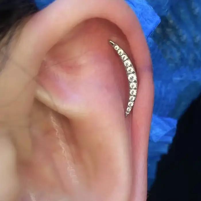 1 pièce Piercing en zircon brillant, pavé de zircons cubiques, à dos plat incurvé, avec vis interne, pour lèvre, nez, oreille, cartilage, tragus, rook, conch