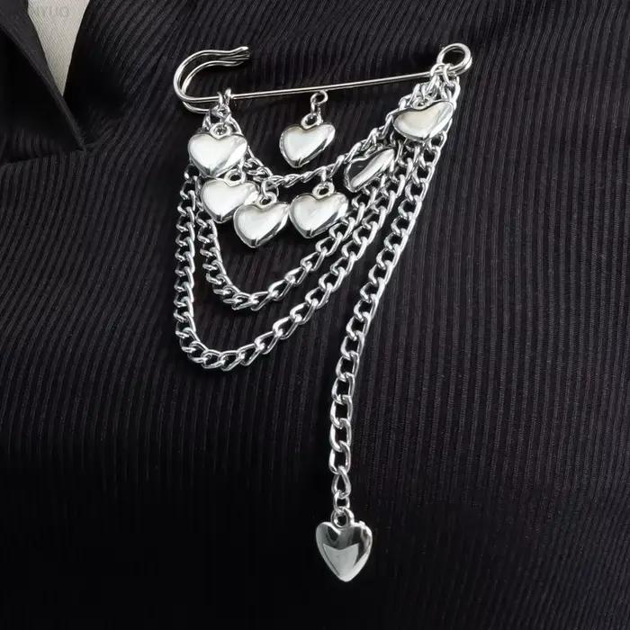 Broche à pampilles en forme de cœur avec chaîne métallique exagérée pour la Saint-Valentin, pour femme et homme, bijoux rock, épingles pour pantalon