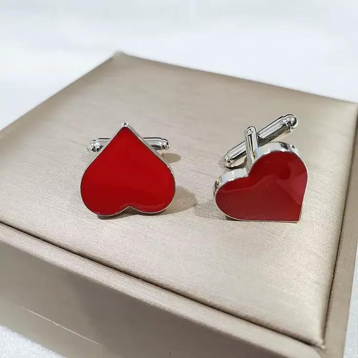 Lèvent de manchette en alliage d'amour du jour de Léon pour hommes, poker imbibé, clous de manches en émail, goujons de manches de chemise de banquet simples, bijoux