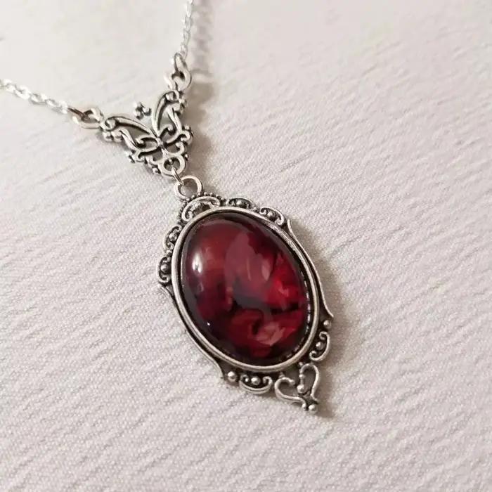 Collier vintage en cristal de quartz rouge 2025 – Pendentif talisman pour homme et femme