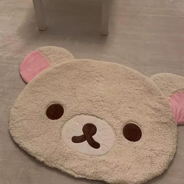 Dessin animé Rilakkumas tapis en peluche Kawaii Korilakkuma ours tapis de sol doux chambre chaise chevet salon tapis salle de bain paillasson décor à la maison
