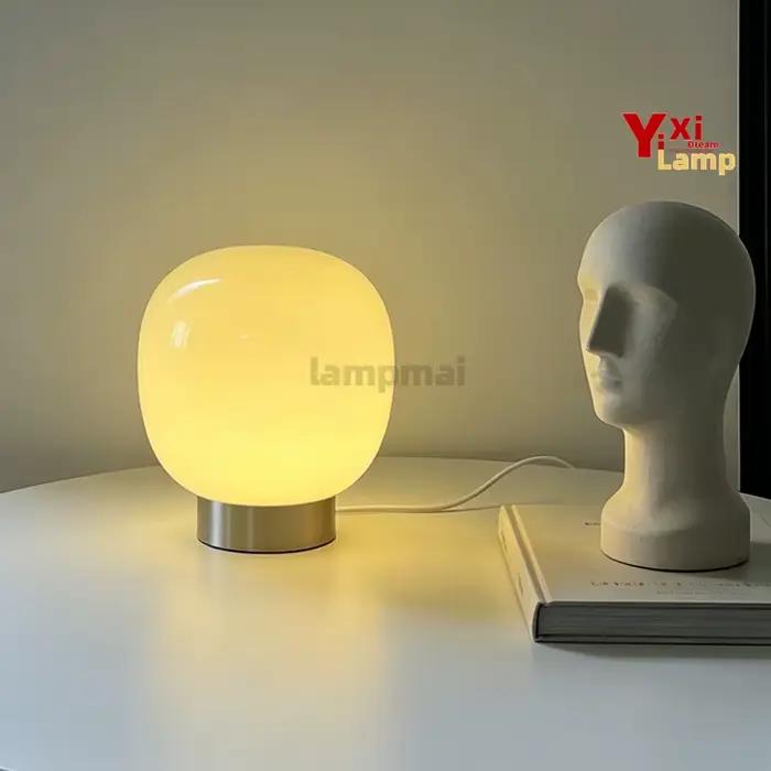 Lampe de table en verre de Murano en forme de champignon avec base noire, lampe de chevet minimaliste Bauhaus, lumière décorative pour chambre à coucher, dortoir et salon