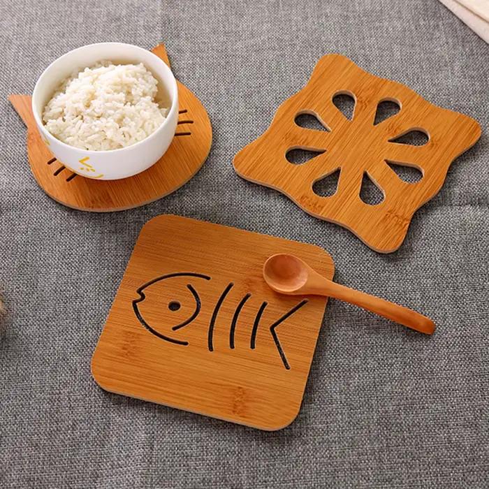 Dessous de pio en Bambou et Bois, Ensemble de Polymères de Dessin Animé Mignon, Multifonction, Isolation Antidérapante, Outil de Tampons Chauds pour Table de Cuisine
