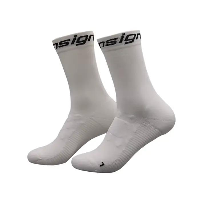 Chaussettes de sport professionnelles pour le cyclisme, le basketball et le badminton, chaussettes de compétition confortables