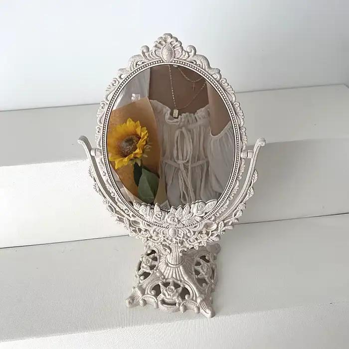 Miroir de maquillage de forme narvintage, miroir de maquillage de style européen, outil de maquillage de bureau à rotation à 360 °, décoration d'intérieur résistante