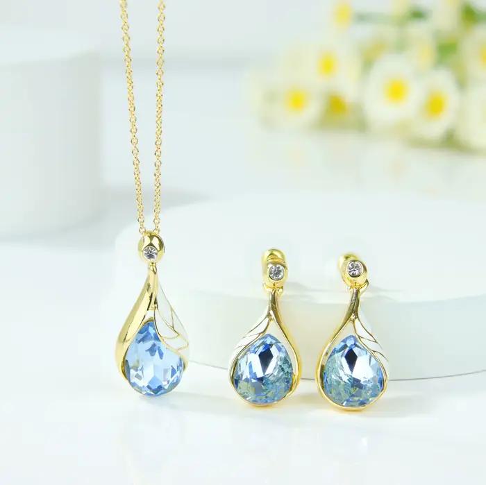 Collier et boucles d'oreilles en pierre naturelle en forme de goutte d'eau