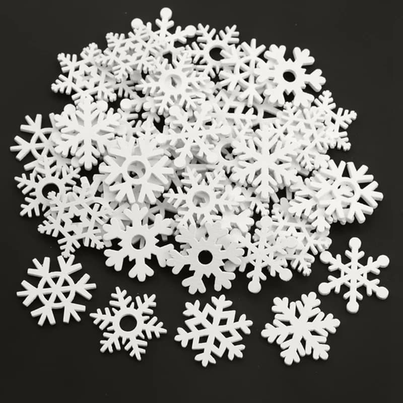 Flocons de neige en bois blanc, 50 pièces, ornements de noël, pendentif en bois pour nouvel an 2022,