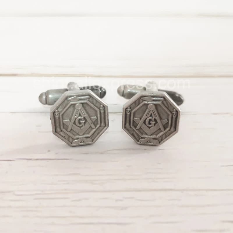 Une paire de broches et de boutons de manchette maçonniques, accessoires vestimentaires pour homme,