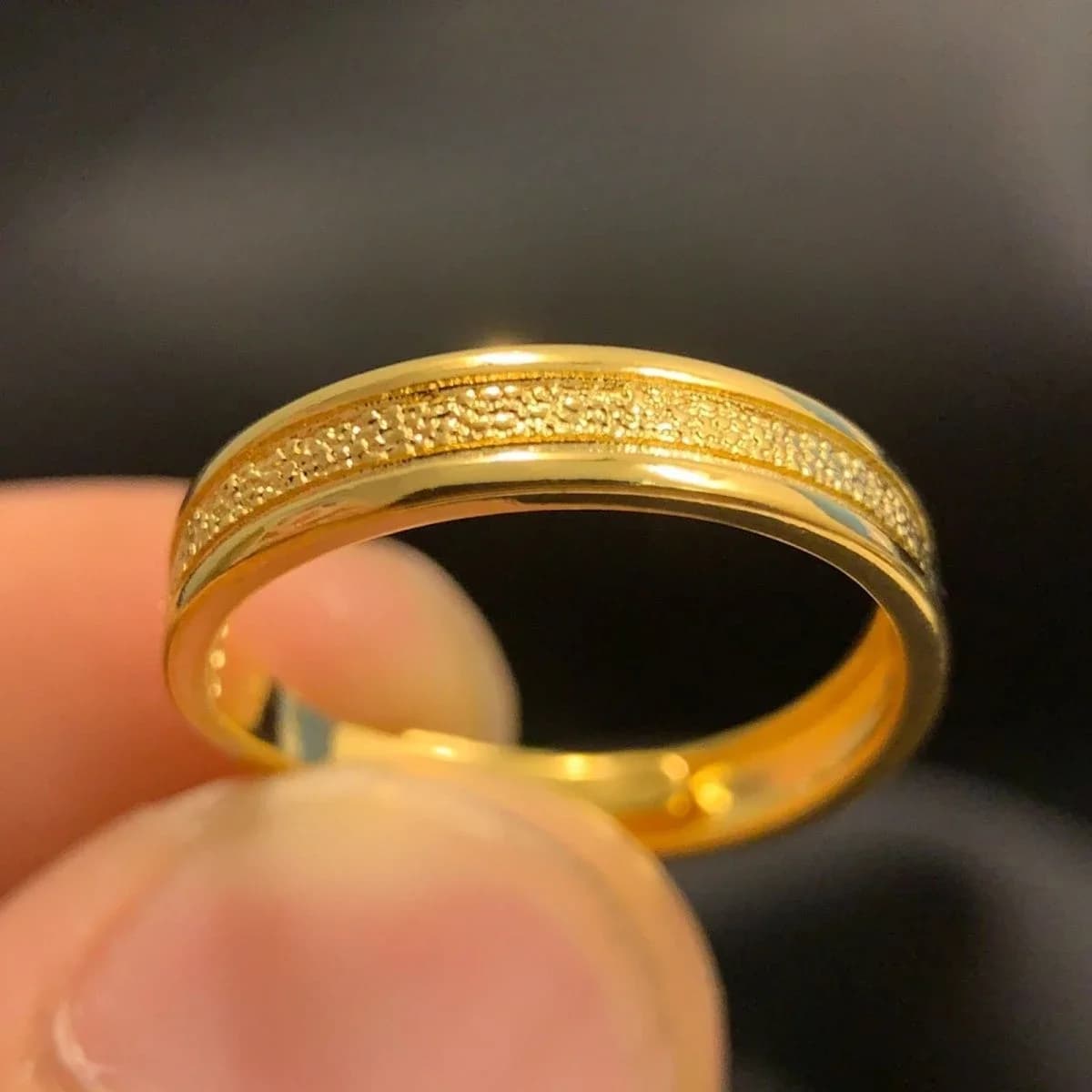 Bague de couple en or 24 carats AU999 - Nouveau design givré et lisse pour hommes et femmes |   Bijo