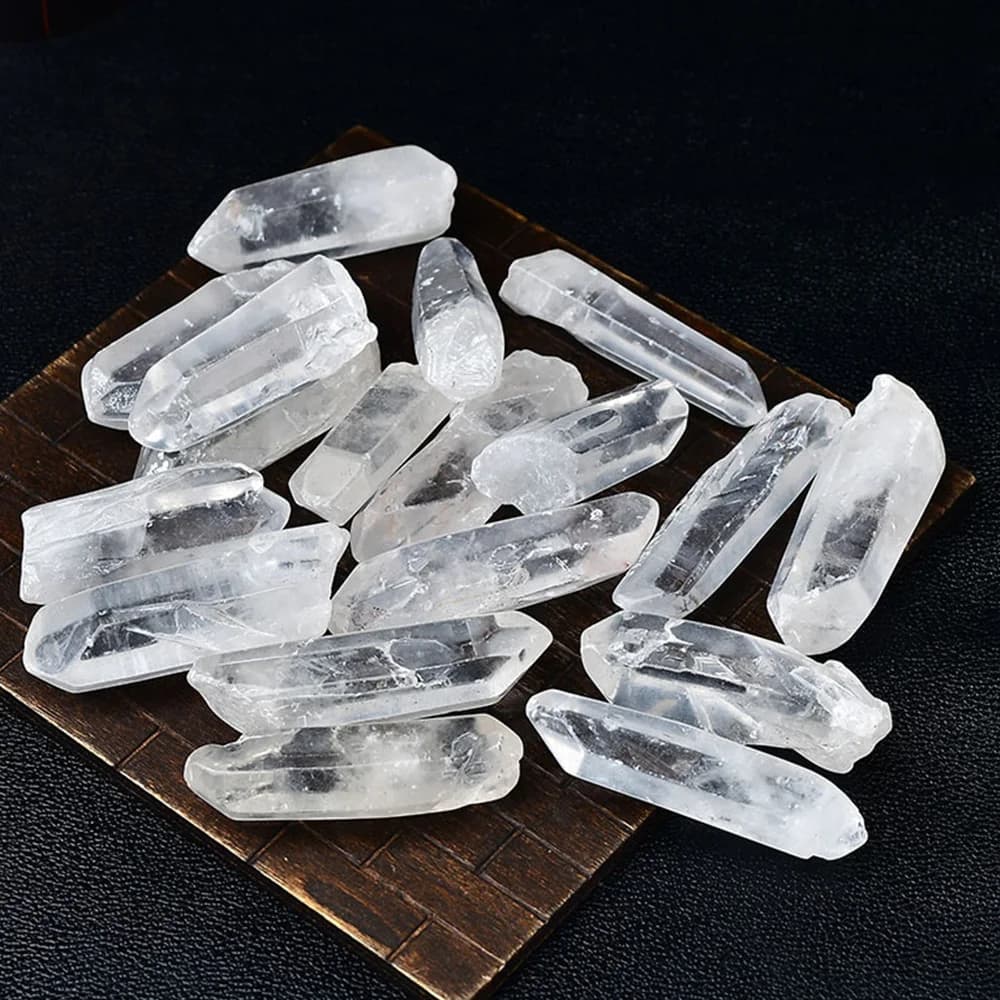 Points de cristal de Quartz clair naturel, cristaux de guérison en vrac pour la fabrication de bijou