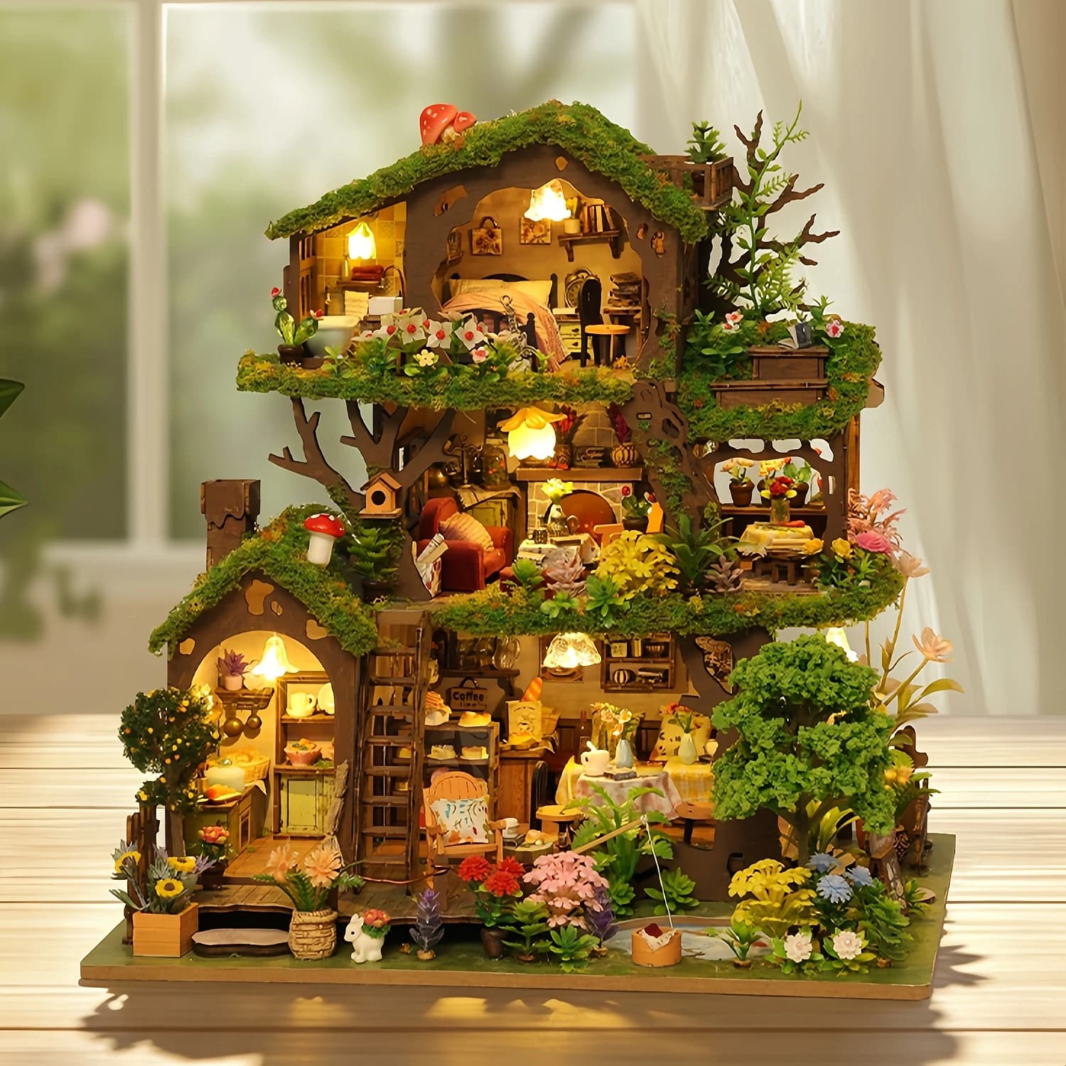 Kit de maison de poupée DIY en bois sur le thème de la maison dans les arbres et de la neige d'hiver