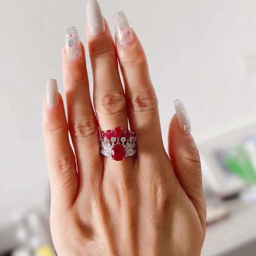 Foydjew bijoux de créateur de luxe Vintage couronne conception rubis rouge cristal anneaux boucles d