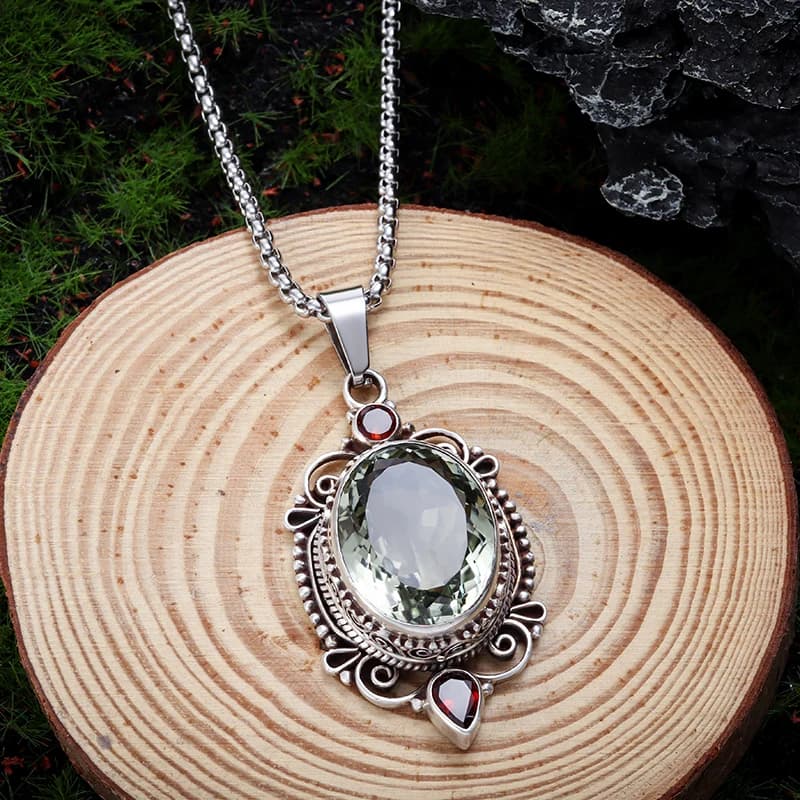Collier pendentif ovale en cristal rouge vert exquis pour femmes et filles, bijoux à la mode