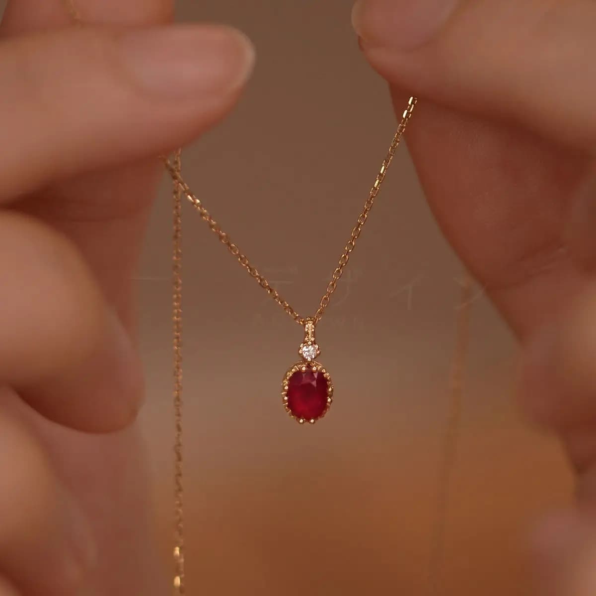 Collier de pierres précieuses rubis, pendentif en diamant, Niche rétro, exquis, tendance, polyvalent
