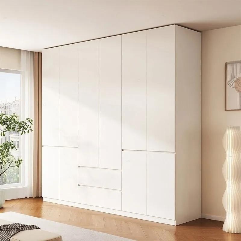 Armoire de styliste sur pied pour appartement