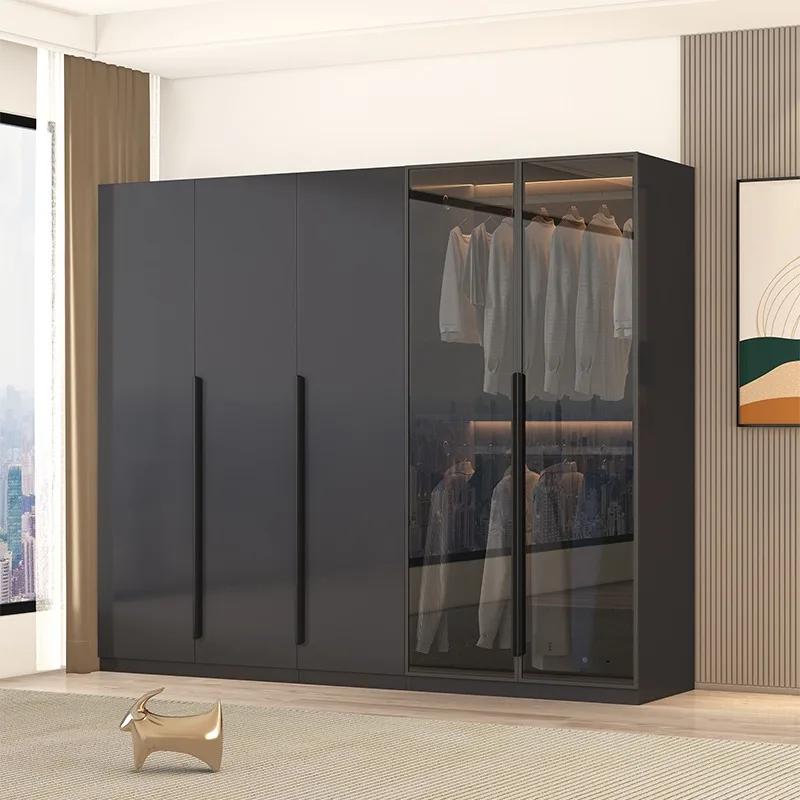 Organisateur de garde-robe sur pied pour appartement
