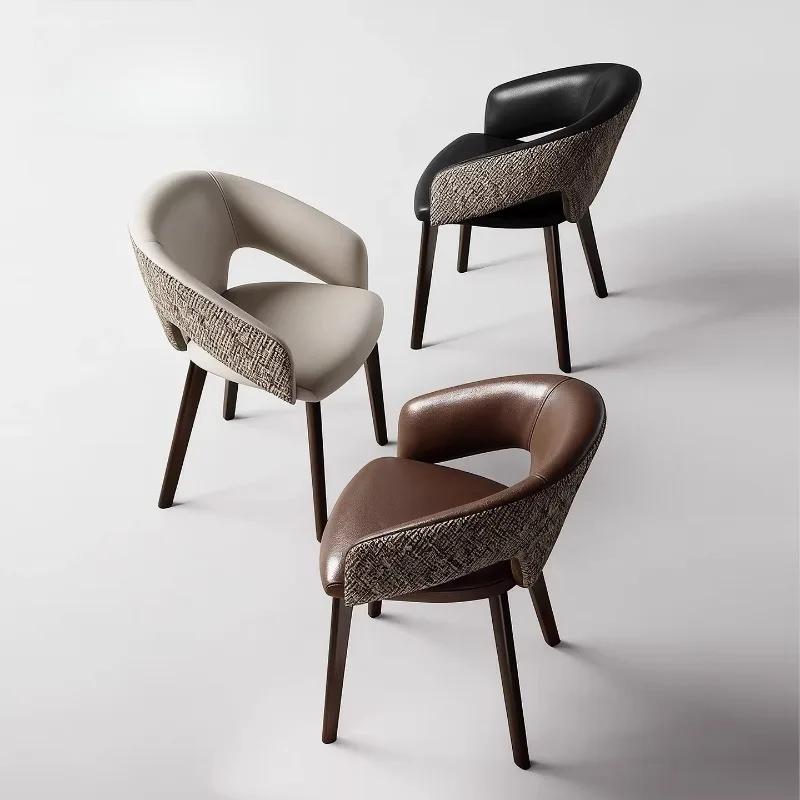 Chaises italiennes pour salon