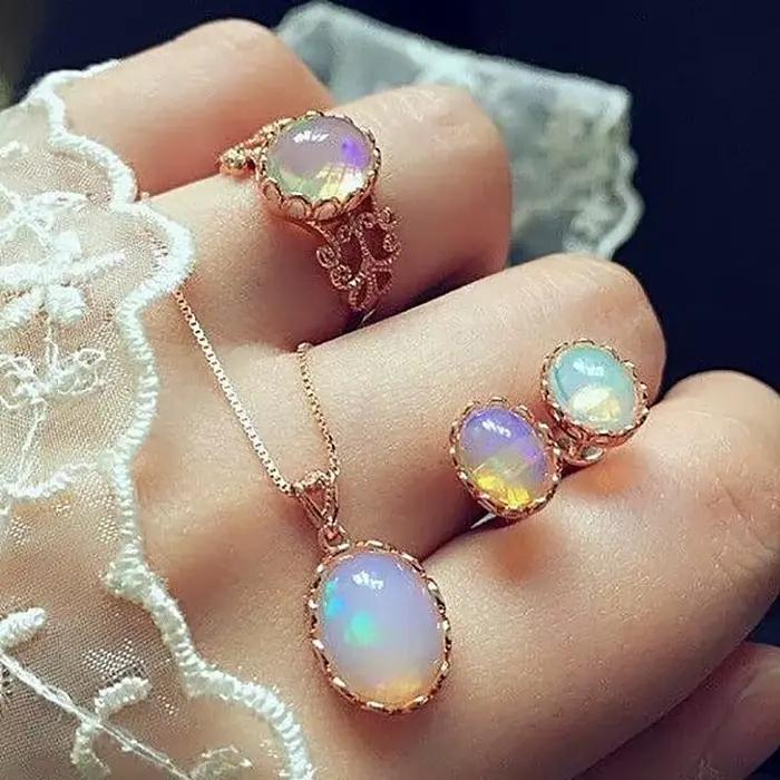 Ensemble de bijoux en opale naturelle, pendentif en pierre précieuse en cristal, collier, boucles d'