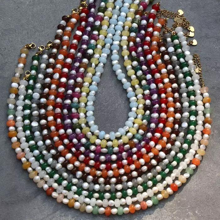 Collier élégant de style bohème en perles d'eau douce naturelles