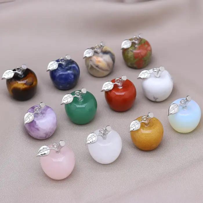 Pendentif en pierre naturelle en forme de pomme