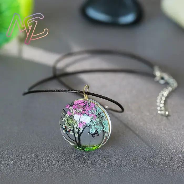 Collier pendentif arbre de vie en cristal