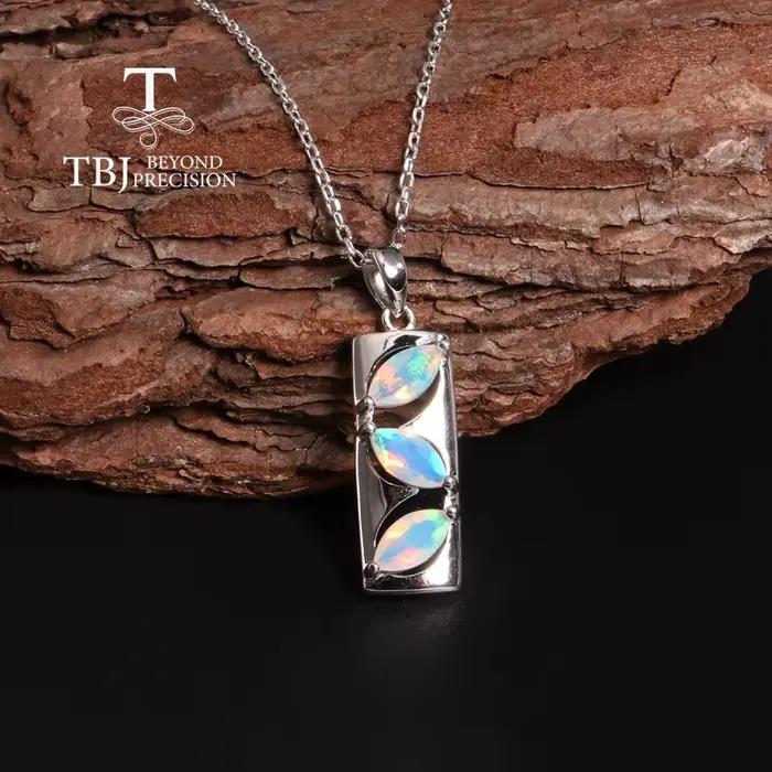 Collier avec pendentif en argent sterling