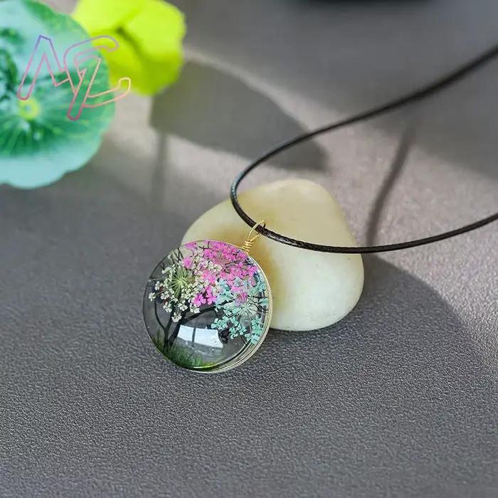 Collier pendentif arbre de vie en cristal