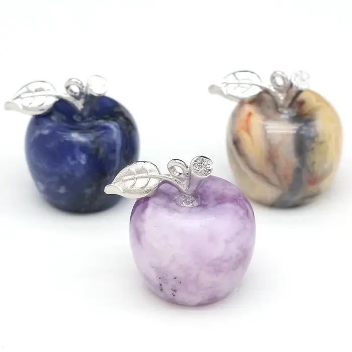 Pendentif en pierre naturelle en forme de pomme