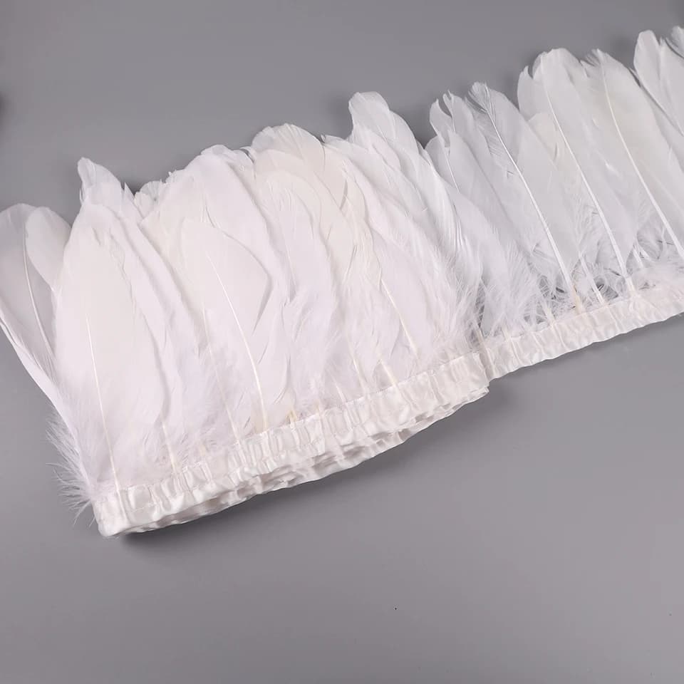 Plumes d'oie décoratives sur ruban adhésif pour couture, frange de décoration de carnaval pour vêtem