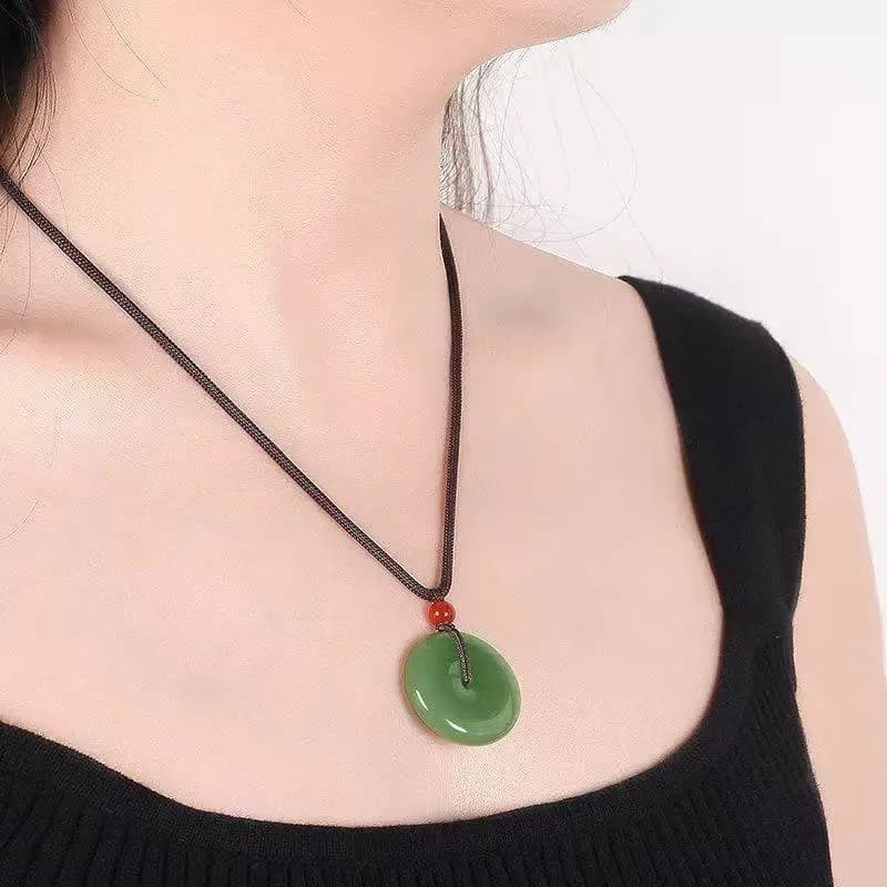 Collier élégant avec pendentif en jade vert en forme de donut, cadeaux pour hommes et femmes