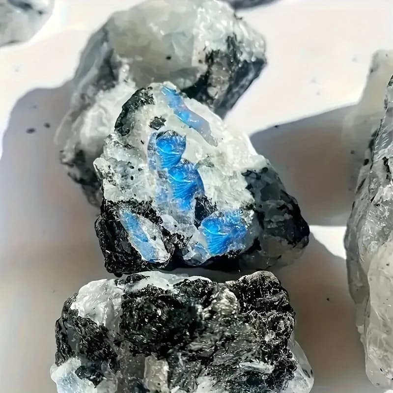 Pierre de lune bohème brute – Iridescente naturelle, idéale pour la décoration de la maison d'aromat
